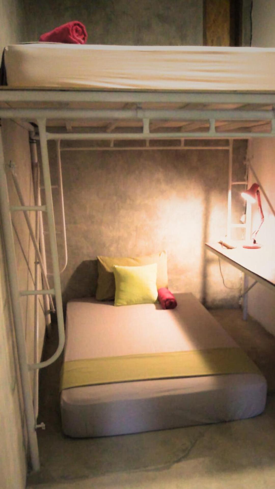 Sante Commune Hostel Yogyakarta Exterior photo