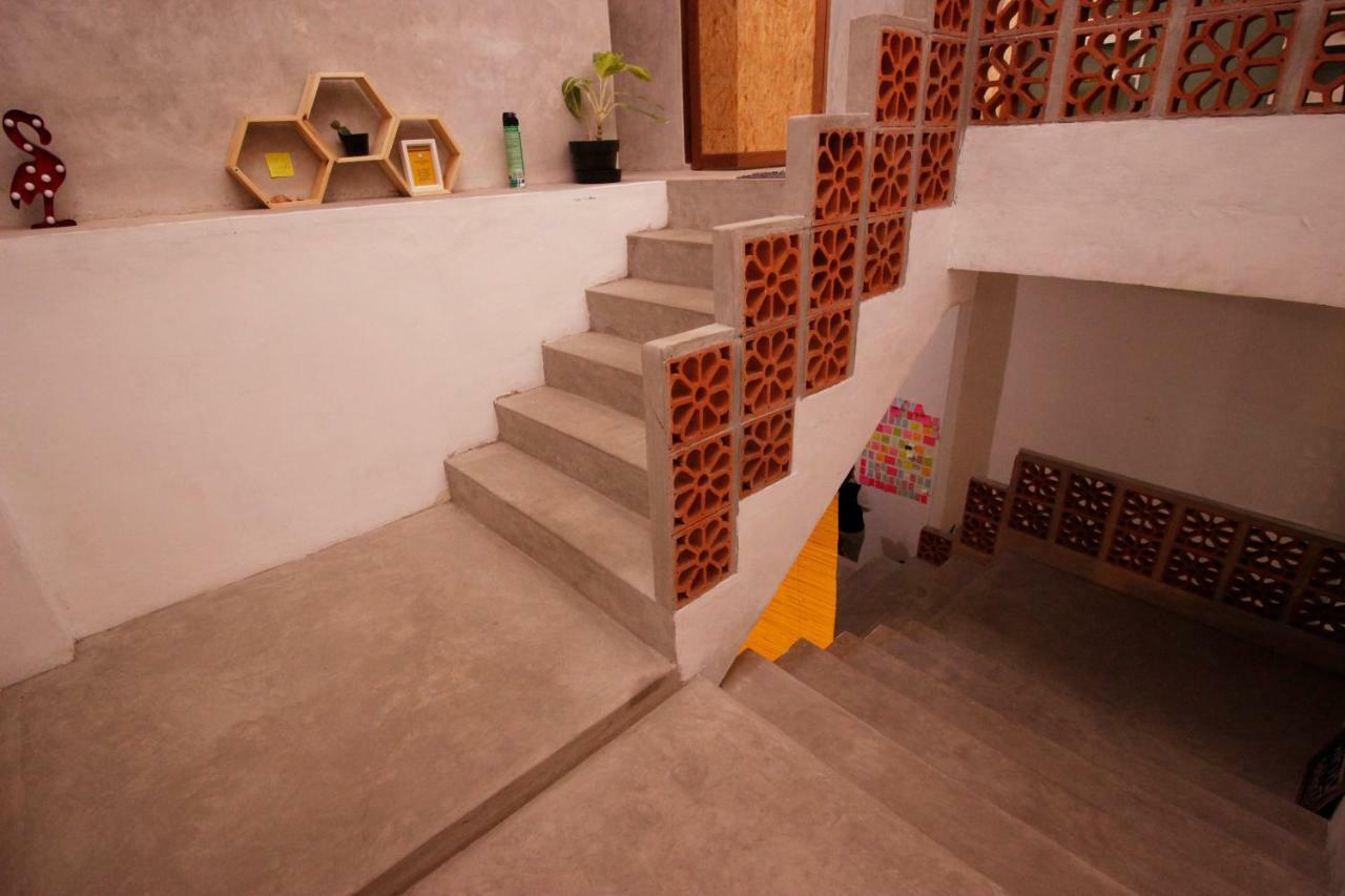 Sante Commune Hostel Yogyakarta Exterior photo